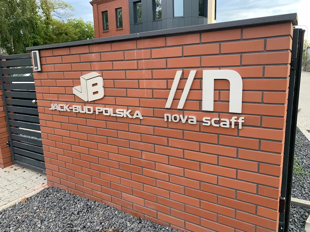 Siatka mesh na rusztowanie